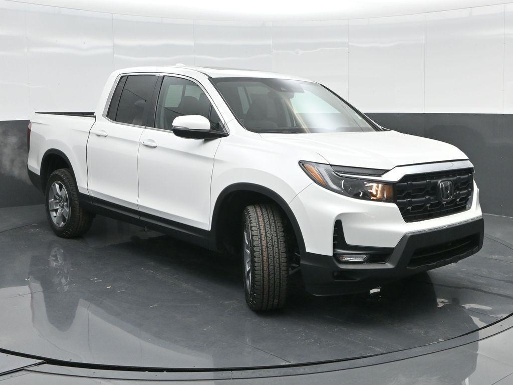 new 2025 Honda Ridgeline car, priced at $42,200