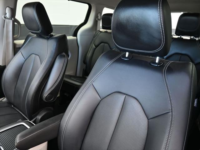 used 2024 Chrysler Pacifica car, priced at $29,700