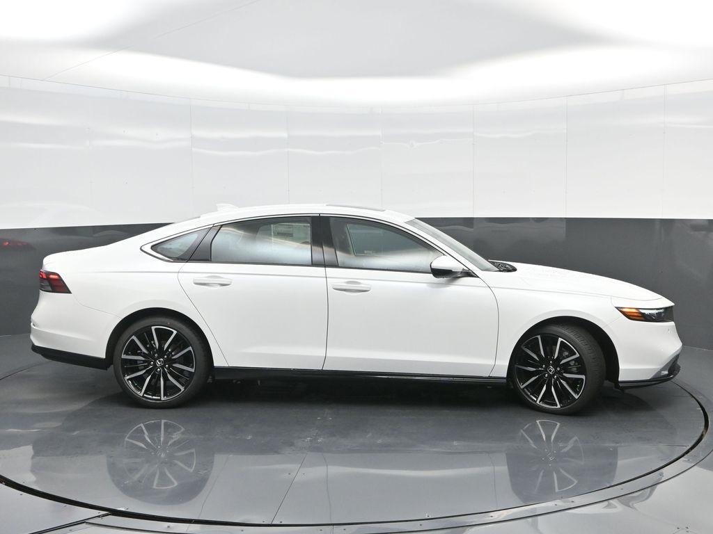new 2025 Honda Accord Hybrid car, priced at $37,250