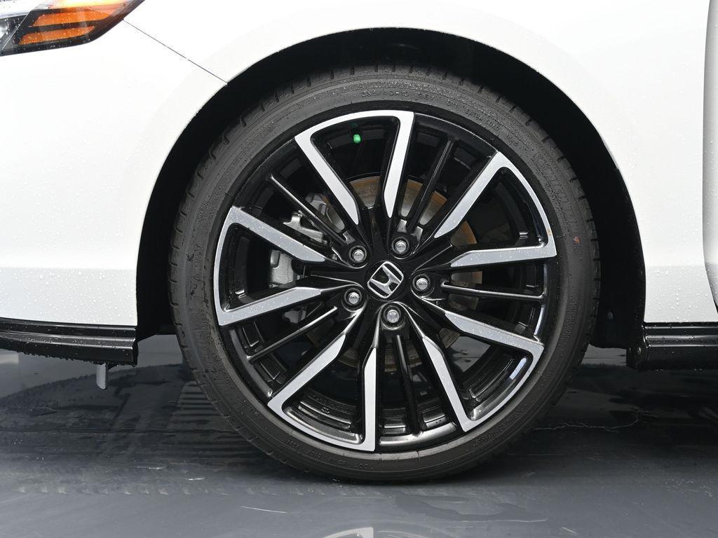 new 2025 Honda Accord Hybrid car, priced at $37,250