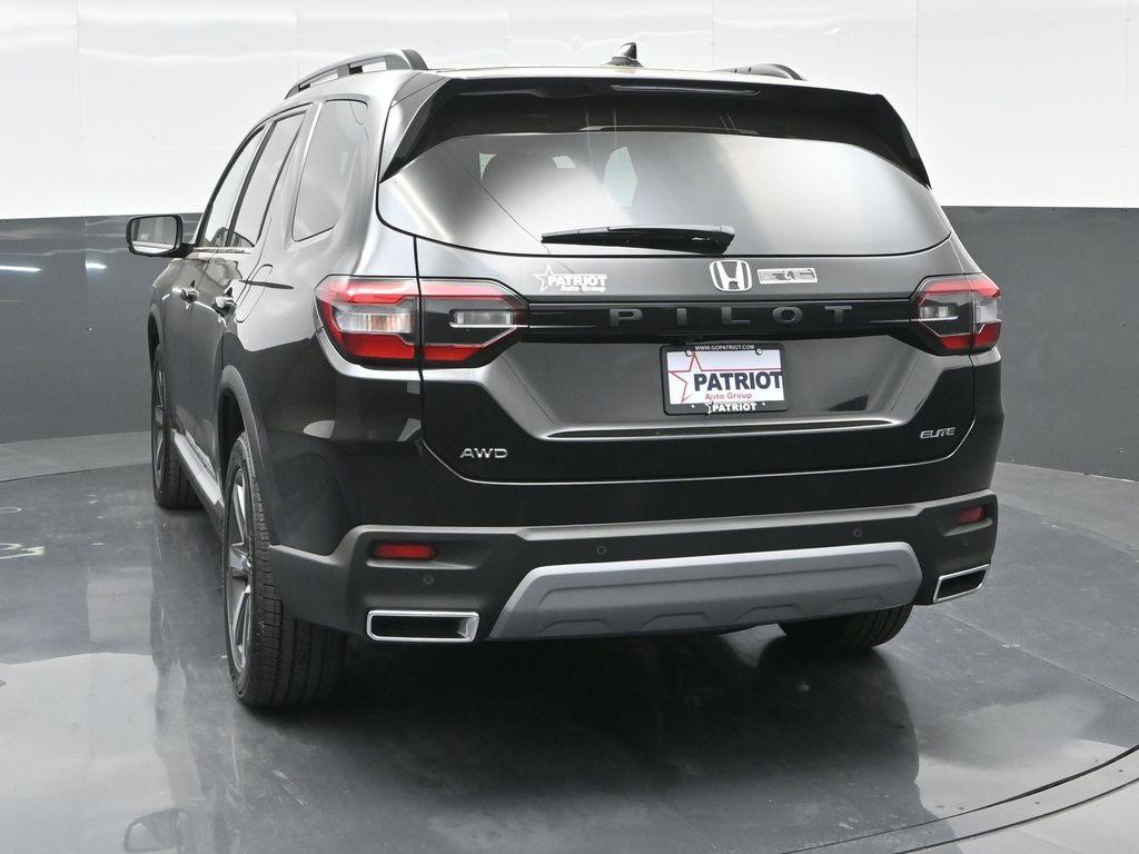 new 2025 Honda Pilot car, priced at $51,250