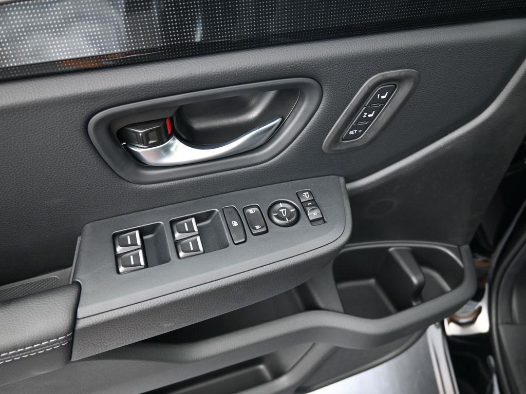new 2025 Honda Pilot car, priced at $51,250