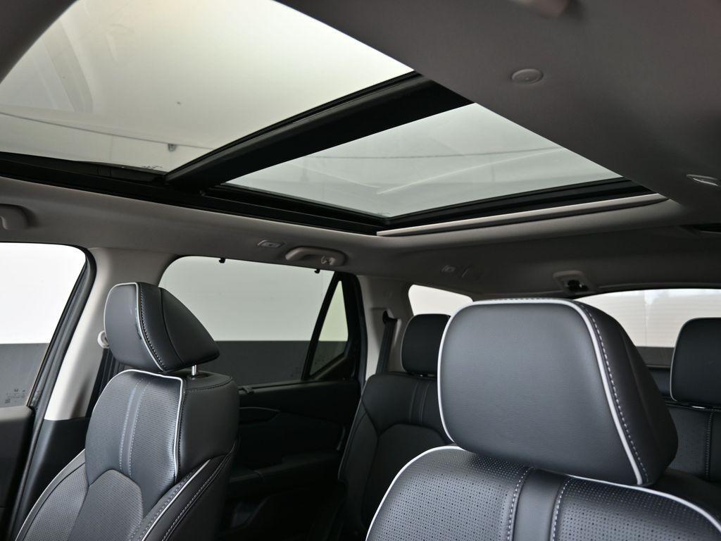 new 2025 Honda Pilot car, priced at $51,250