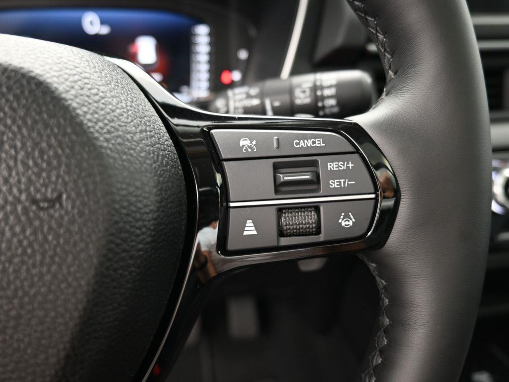 new 2025 Honda Pilot car, priced at $51,250