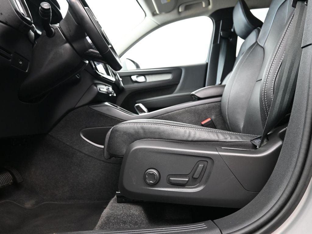 used 2024 Volvo XC40 car, priced at $29,000