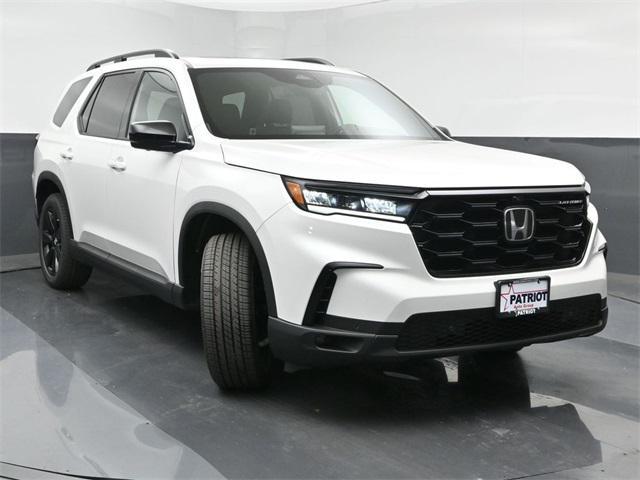 new 2025 Honda Pilot car, priced at $52,000