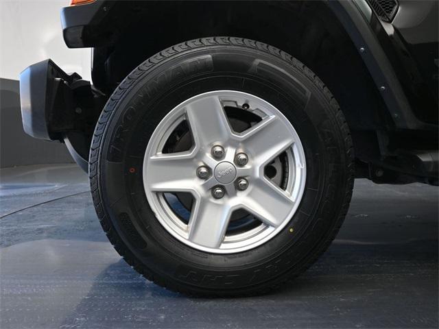 used 2023 Jeep Gladiator car, priced at $28,700