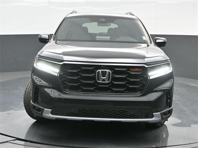 new 2025 Honda Pilot car, priced at $47,732