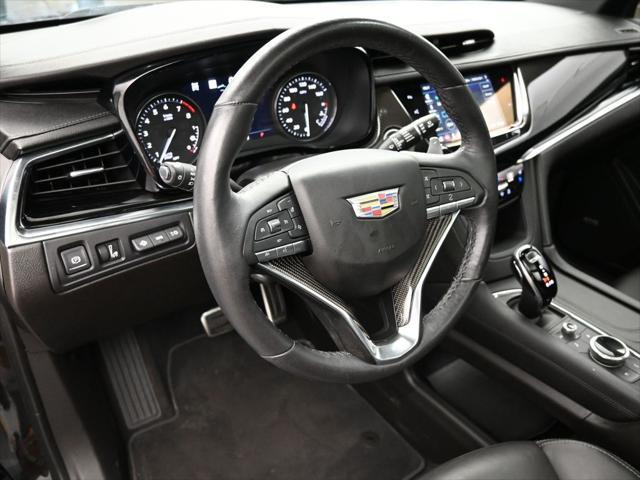 used 2023 Cadillac XT6 car, priced at $39,550
