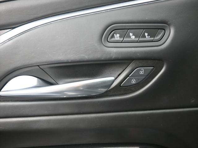 used 2021 Cadillac Escalade ESV car, priced at $65,550