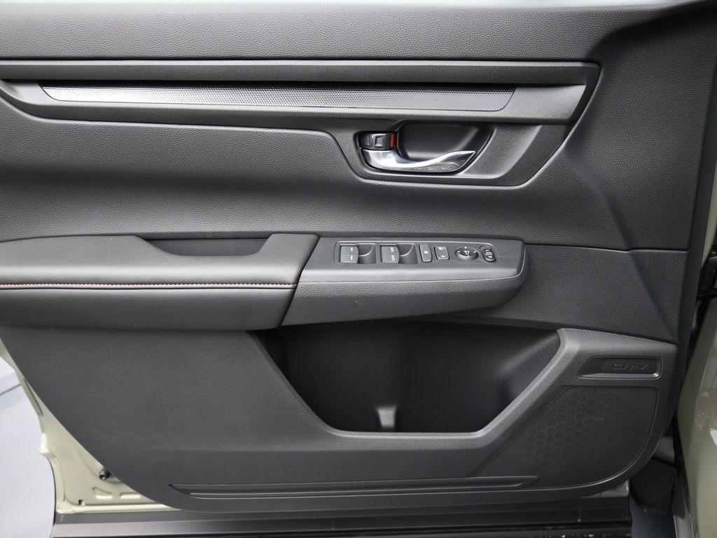 new 2026 Honda CR-V Hybrid car, priced at $39,850