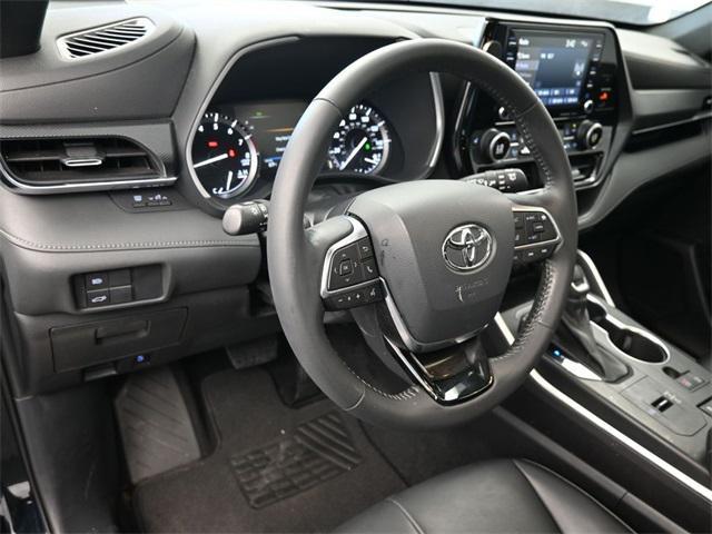 used 2021 Toyota Highlander car, priced at $30,000