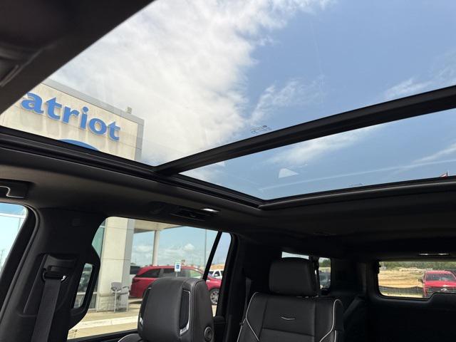 used 2023 Cadillac Escalade ESV car, priced at $70,250