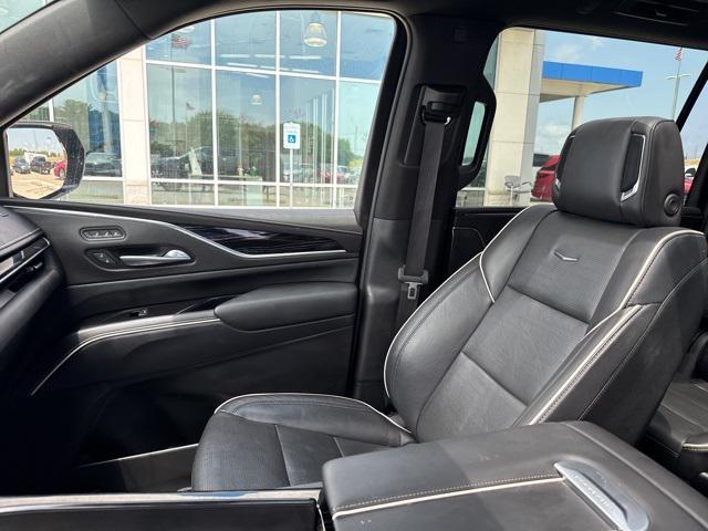 used 2023 Cadillac Escalade ESV car, priced at $70,250