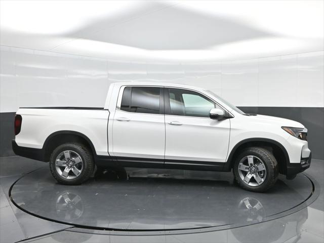 new 2025 Honda Ridgeline car, priced at $43,050