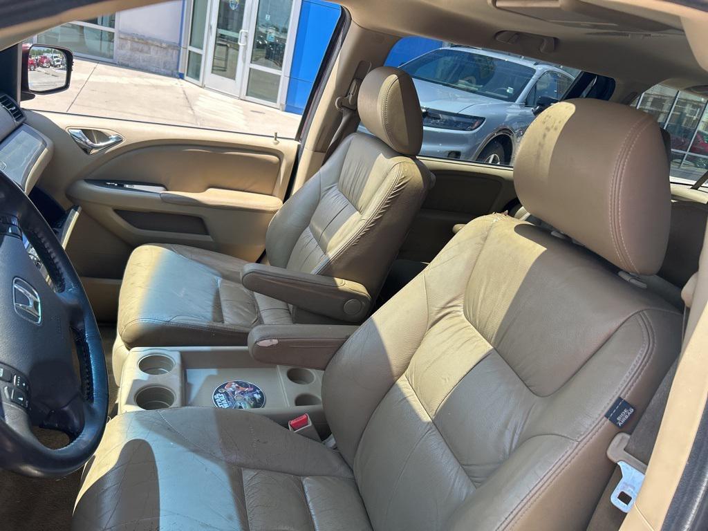 used 2010 Honda Odyssey car, priced at $3,000