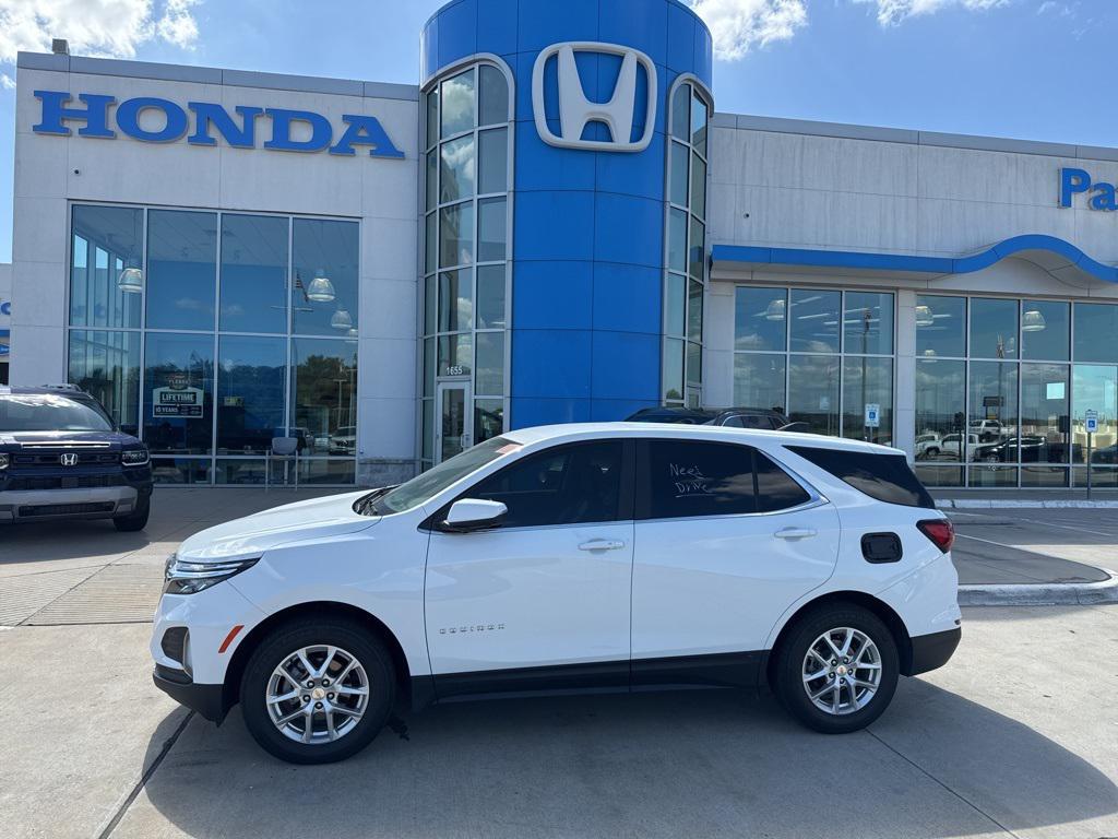 used 2024 Chevrolet Equinox car, priced at $22,900