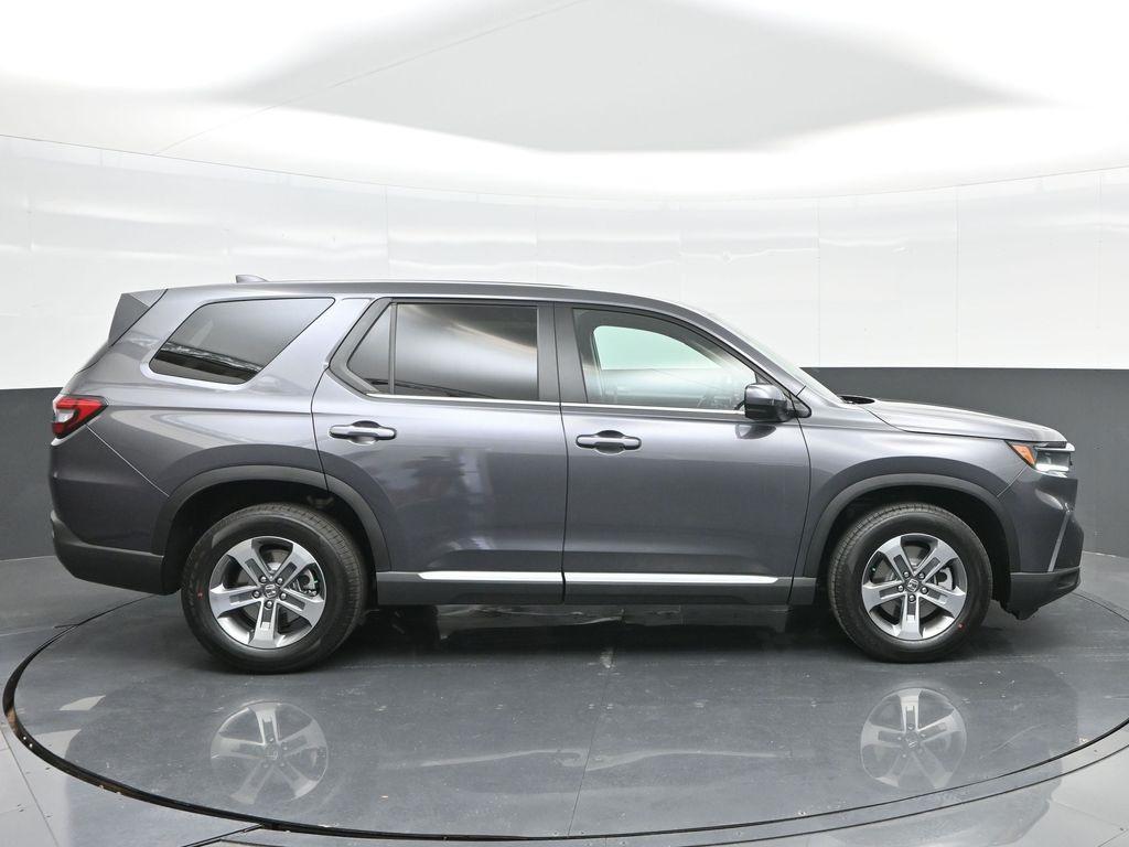 new 2025 Honda Pilot car, priced at $44,750