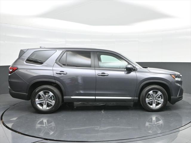 new 2025 Honda Pilot car, priced at $46,223