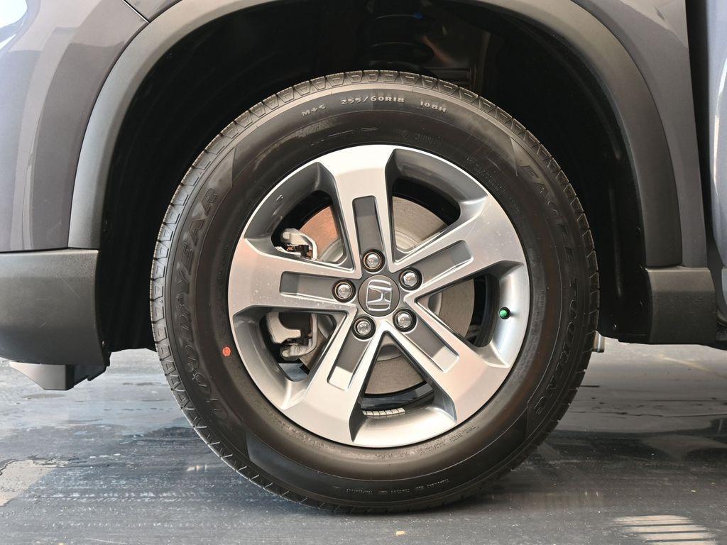 new 2025 Honda Pilot car, priced at $44,750