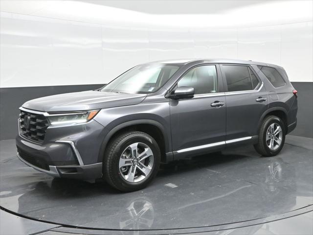 new 2025 Honda Pilot car, priced at $46,223