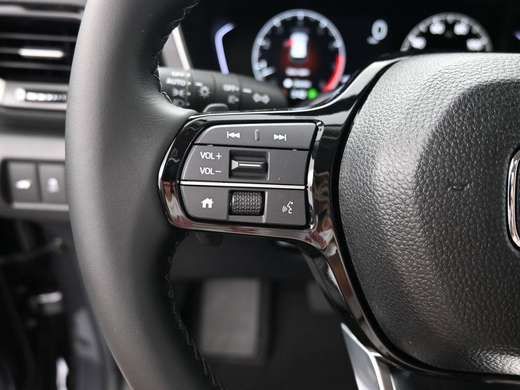 new 2025 Honda Pilot car, priced at $45,750