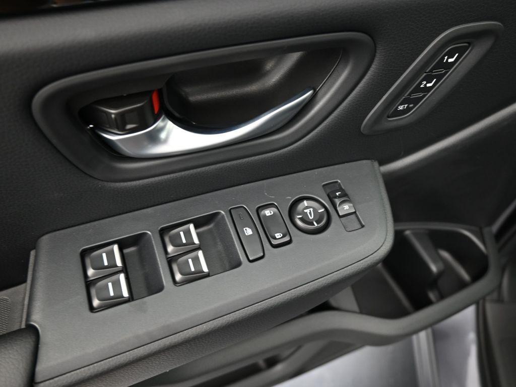 new 2025 Honda Pilot car, priced at $45,750