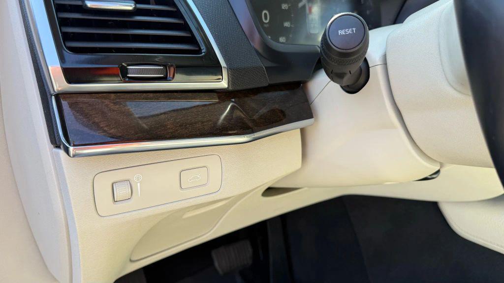 used 2016 Volvo XC90 car, priced at $13,450