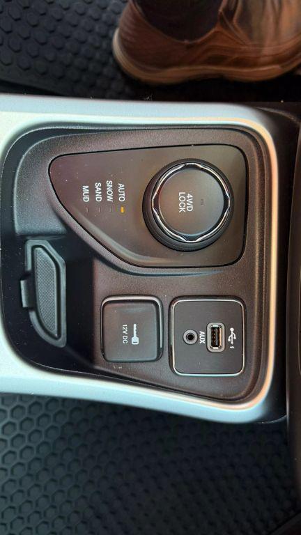 used 2021 Jeep Compass car, priced at $12,950