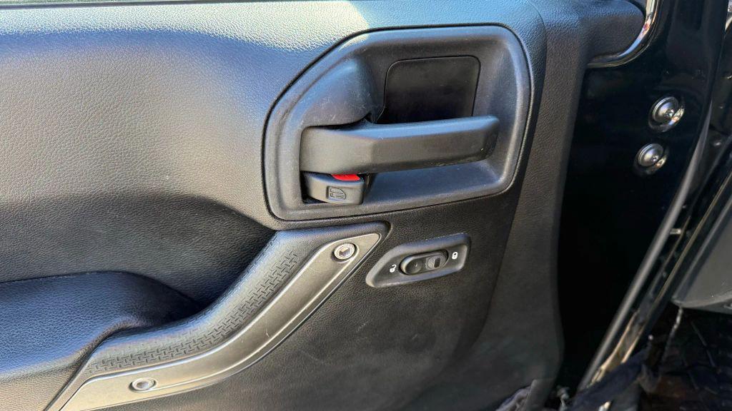 used 2015 Jeep Wrangler Unlimited car, priced at $17,450