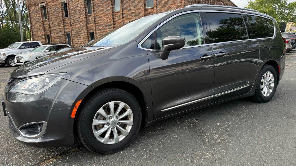 used 2018 Chrysler Pacifica car, priced at $10,950