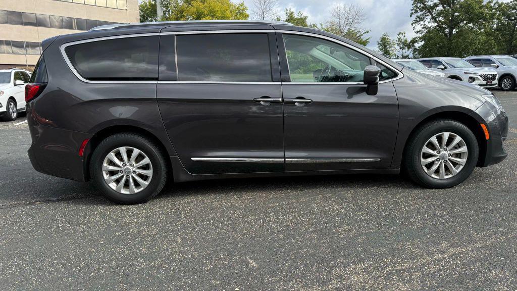 used 2018 Chrysler Pacifica car, priced at $10,950