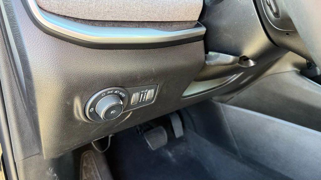 used 2022 Jeep Compass car, priced at $17,950