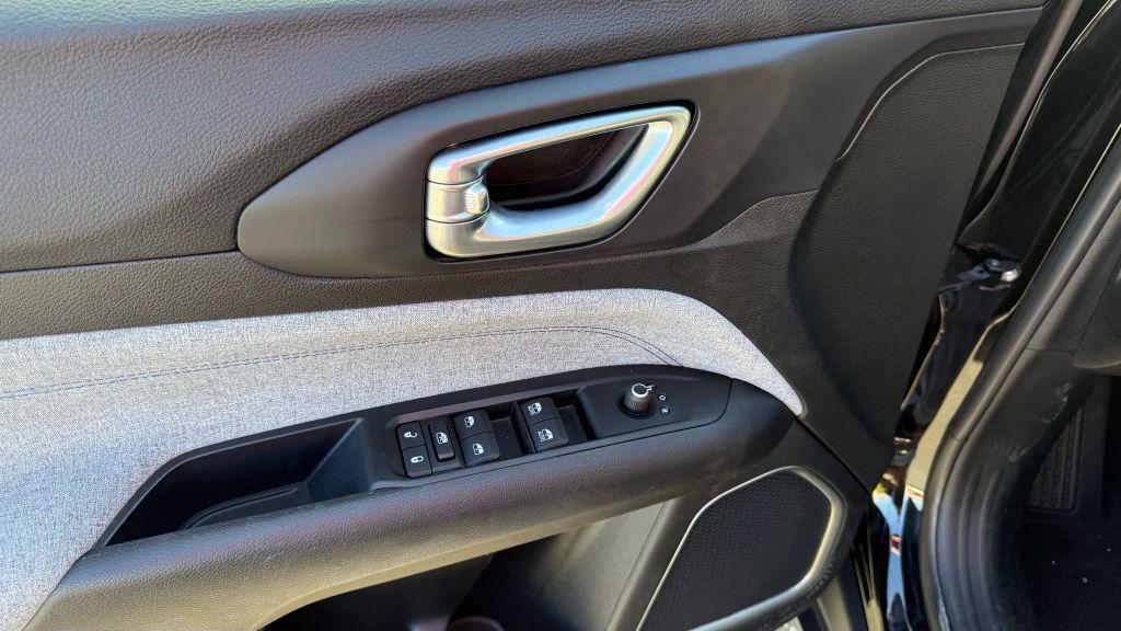 used 2022 Jeep Compass car, priced at $17,950