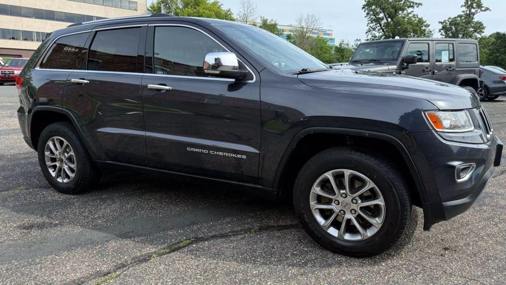 used 2016 Jeep Grand Cherokee car, priced at $10,950