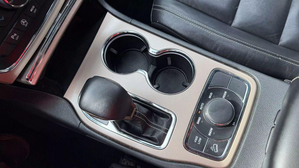 used 2016 Jeep Grand Cherokee car, priced at $10,950
