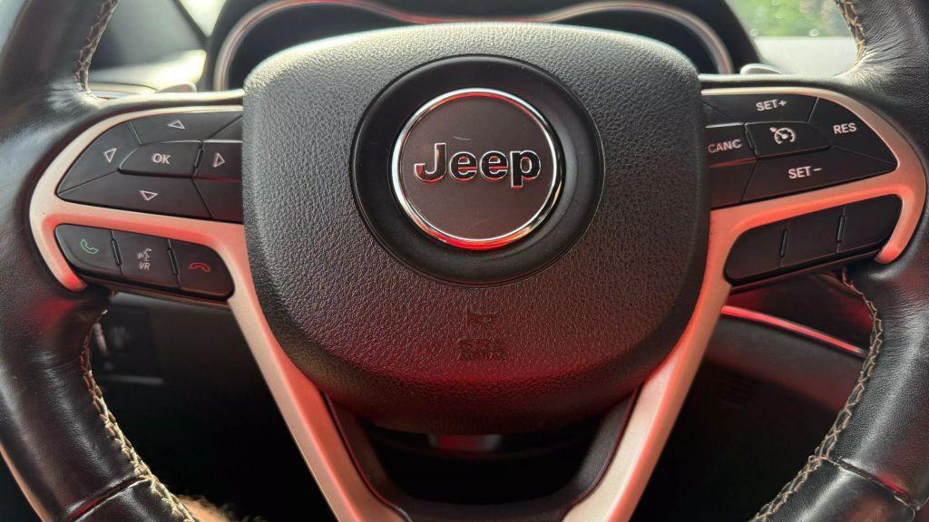used 2016 Jeep Grand Cherokee car, priced at $10,950