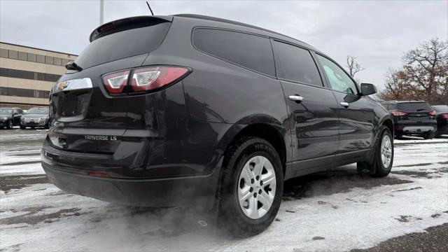 used 2015 Chevrolet Traverse car, priced at $7,450