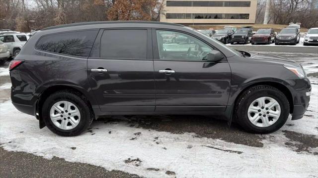 used 2015 Chevrolet Traverse car, priced at $7,450