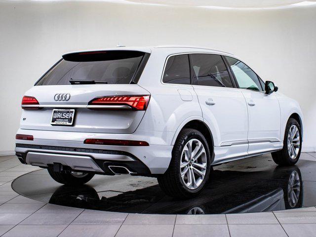 new 2025 Audi Q7 car, priced at $66,998