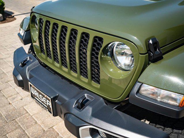 used 2021 Jeep Gladiator car, priced at $30,198