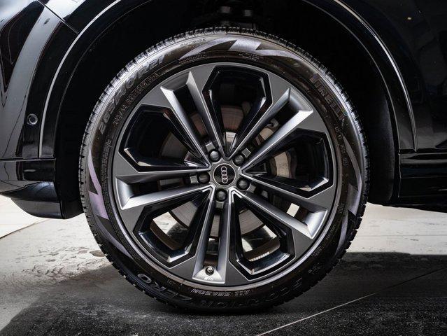 used 2025 Audi Q7 car, priced at $61,998