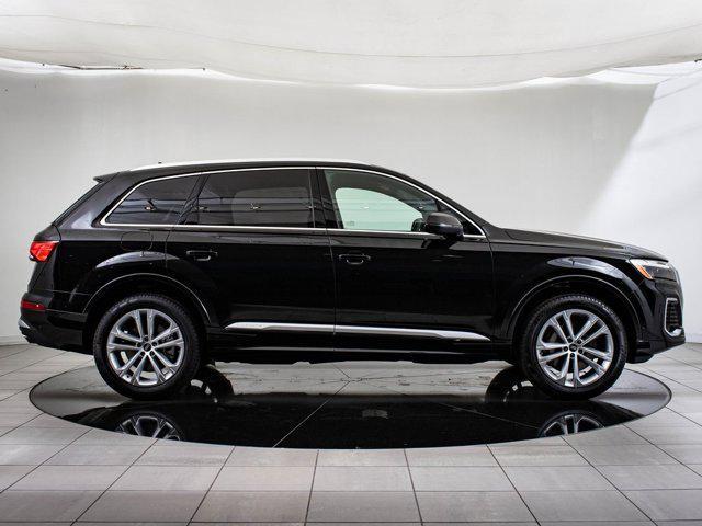 new 2025 Audi Q7 car, priced at $66,998