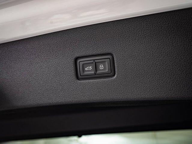 new 2025 Audi Q8 car, priced at $77,798