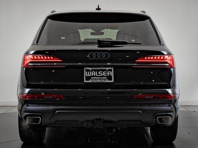 new 2025 Audi Q7 car, priced at $69,598