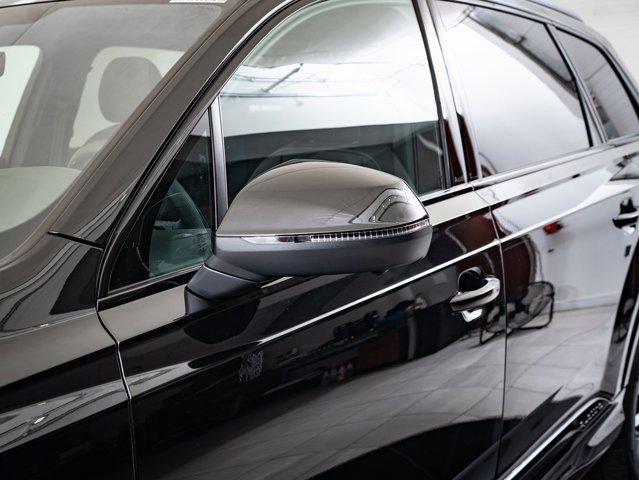 new 2025 Audi Q7 car, priced at $72,998