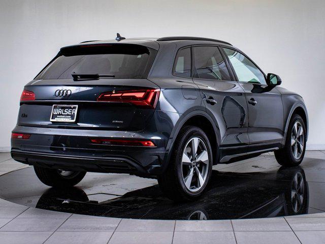 new 2025 Audi Q5 car, priced at $46,998