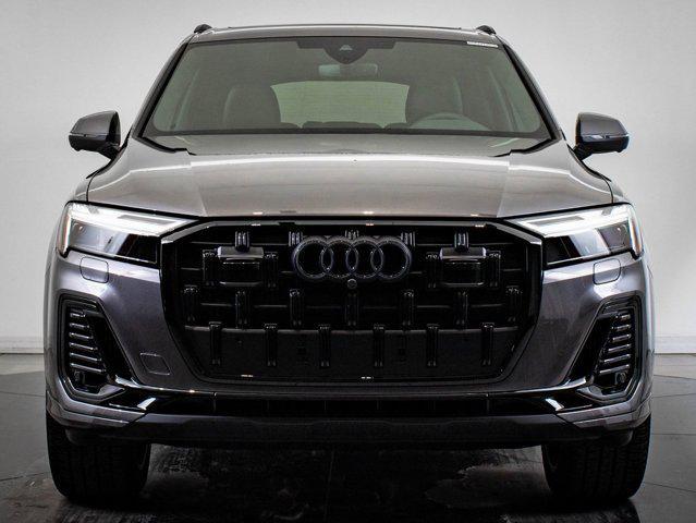 new 2025 Audi Q7 car, priced at $68,798