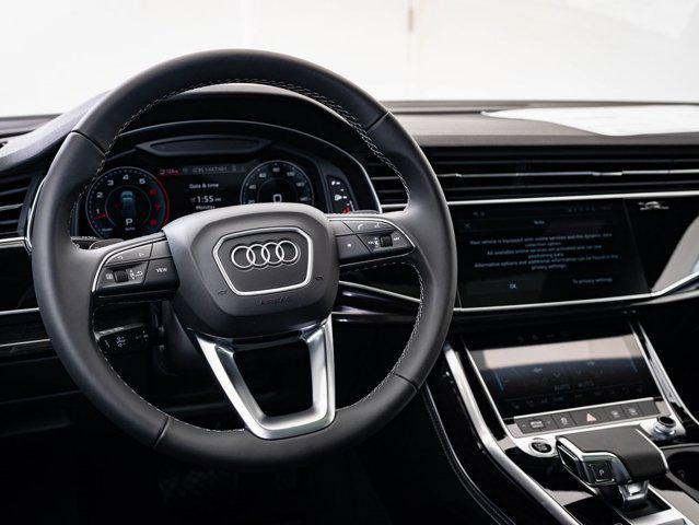 new 2025 Audi Q7 car, priced at $68,798