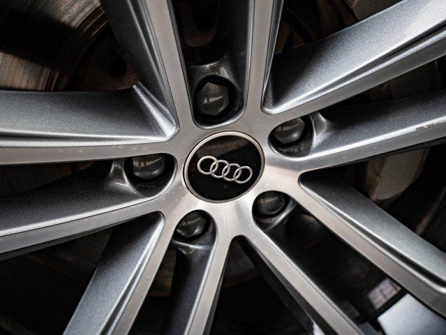 used 2025 Audi Q7 car, priced at $59,998